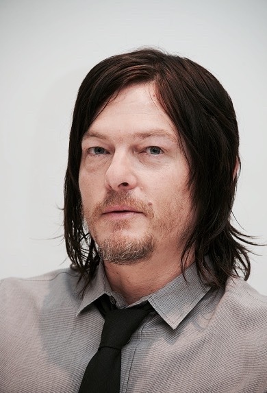 walkingwithreedus:  TWD cast at ‘The Walking Dead’ Press Conference at the Four Seasons Hotel on April 20, 2015 in Beverly Hills, California.