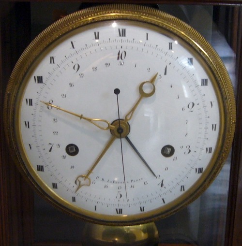 typhonatemybaby:lucidusnoctuam:A French clock using decimal or metric time.For a brief period follow