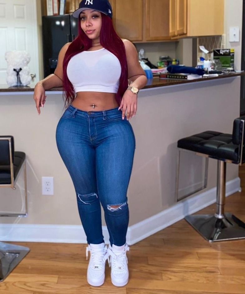 nextlevel209:princejazziedad:DeliciouslySexy Luscious Scrumptious BootiDelicious