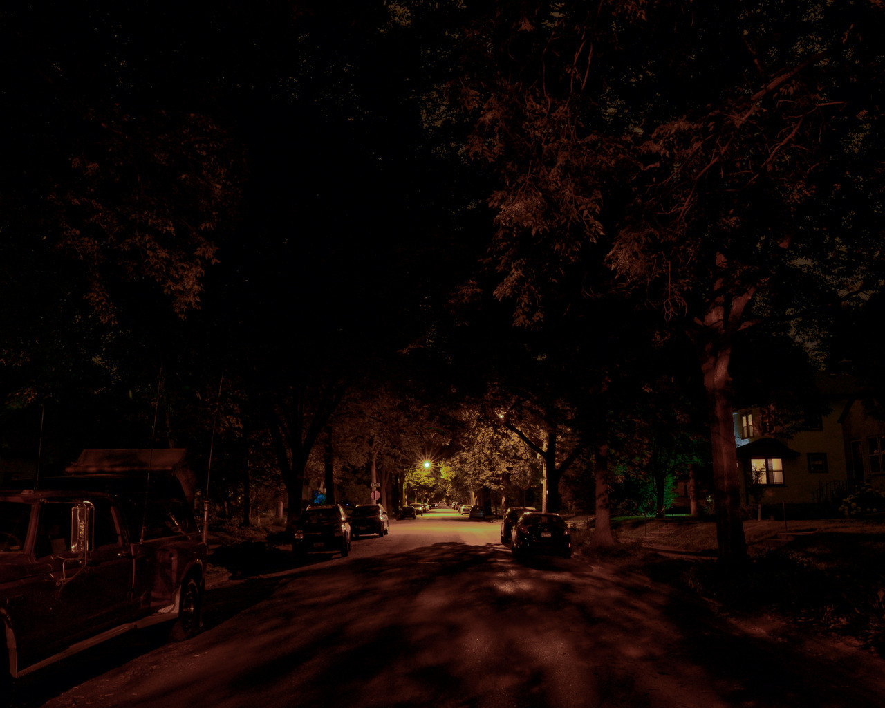 longfellow dark streets
minneapolis, july, 2018