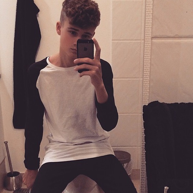 boyzwhat:  æ♥