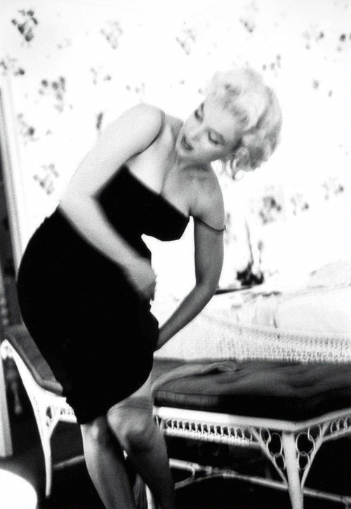 missmonroes: Marilyn Monroe photographed by Ed Feingersh, NYC, 1955 