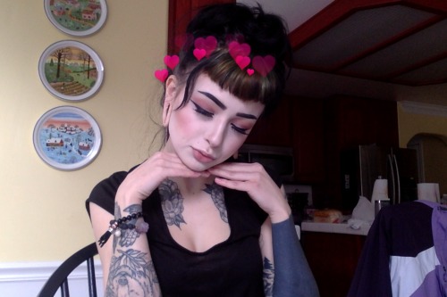fromxsinking:  Just me being cute.  