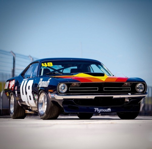 utwo - ‘70 Plymouth Cuda© steve holmes