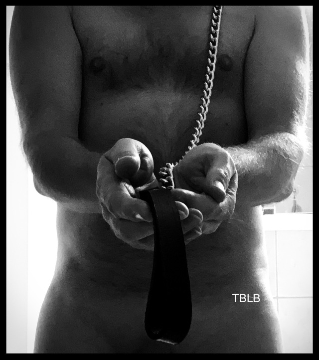 thebeardedlittleboy:The gift of giving.Probably one of the most personal pictures I have posted of myself. *blushes*