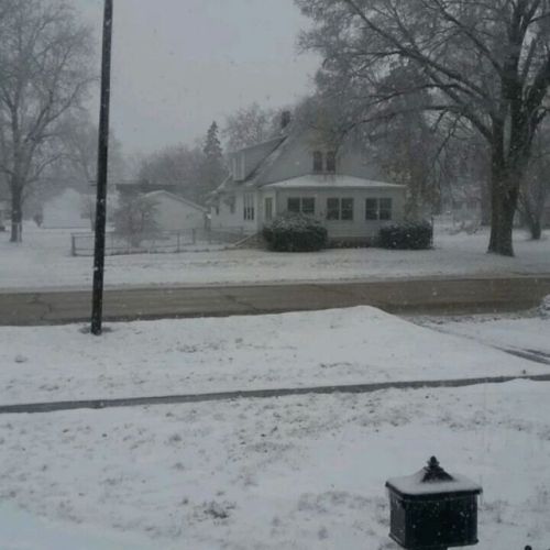 More #Snow here on top of #ice. High winds later. I think we&rsquo;re gonna lose electric. (at A