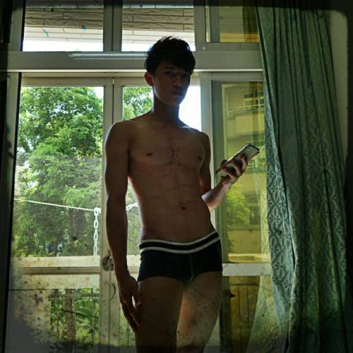 taiwanese-boys:  亞洲大學 # 劉孝宸 # Taiwan # 