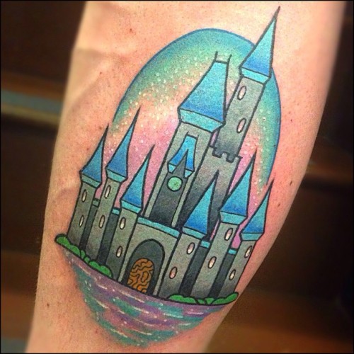 keelyrutherford:  Disney castle on the lovely Ben, thanks fella 💜 (at Jolie Rouge)