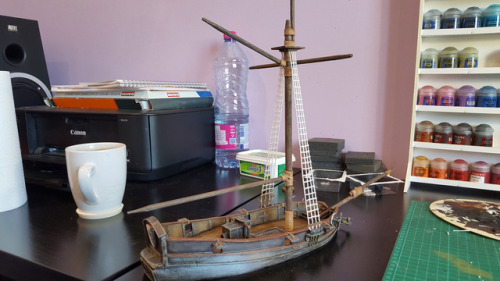 WIP : Sloop-of-War / The Sea FalconHello everyone !I painted the mast. I also created the shrouds. T