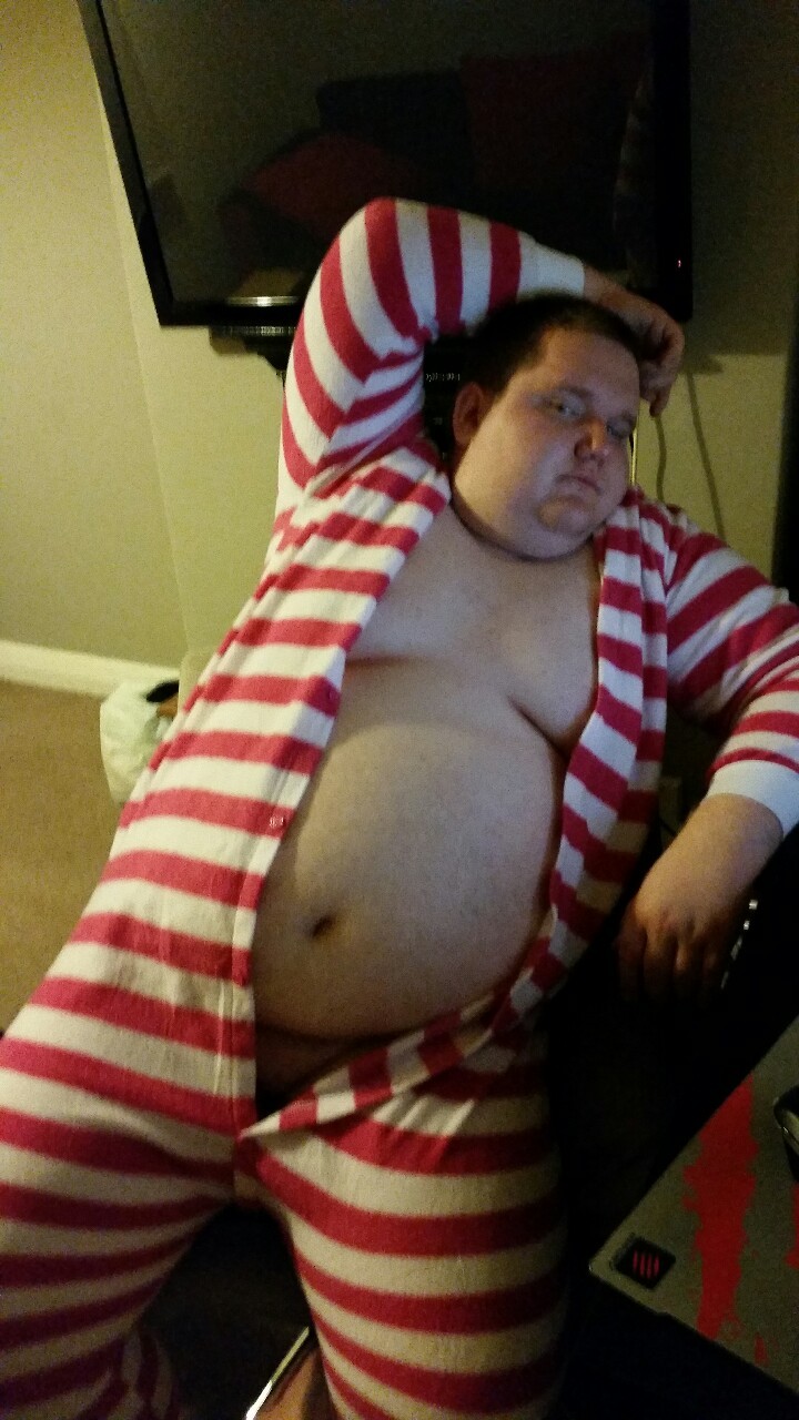onceuponachub:   Cheshire cat onsie ;) do you like it boys? Let me know :) 