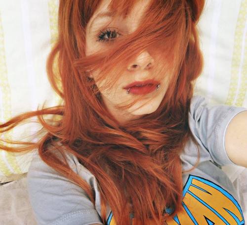 redheadstore:  Redhead! Envíame tus aportes Send me your submissions  redheadstore.tumblr.com