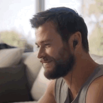 spector:  wifiwife:  Man shouldn’t be able to see his own face – there’s nothing