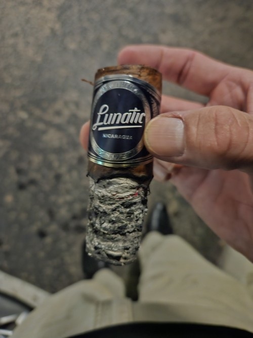 Happy National Cigar Day. Cheers Mates! :-)