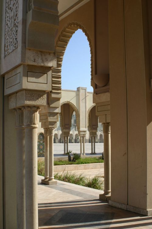 Hassan II Mosque Arches (Casablanca, Morocco)www.IslamicArtDB.com » Islamic Architecture » Photos of Arches (Islamic Architecture)