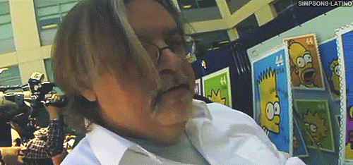 simpsons-latino:  Matt Groening dibujando a Homero con los ojos cerrados (x) 