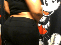 blvck&ndash;ice:  Pre-shower booty :D