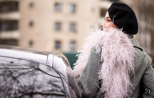 ulyanastreetgame:Ulyana Sergeenko attending the Dior Homme Fall 2016 show during Paris Fashion Week,