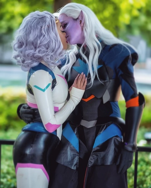So. How about that new season huh Allura @jenevievedevereauxcosplay Photographer: Urban Innovation