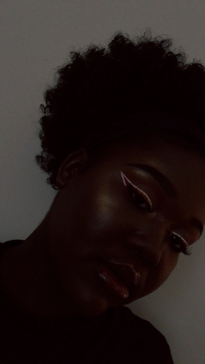 blackgrlsaremagic:  Instagram @kindakeeks 💛