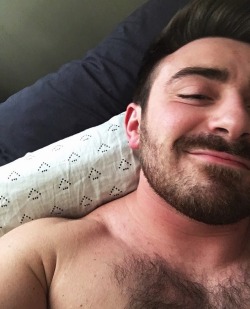 cyb3rharpie: Snow has me feeling extra lazy