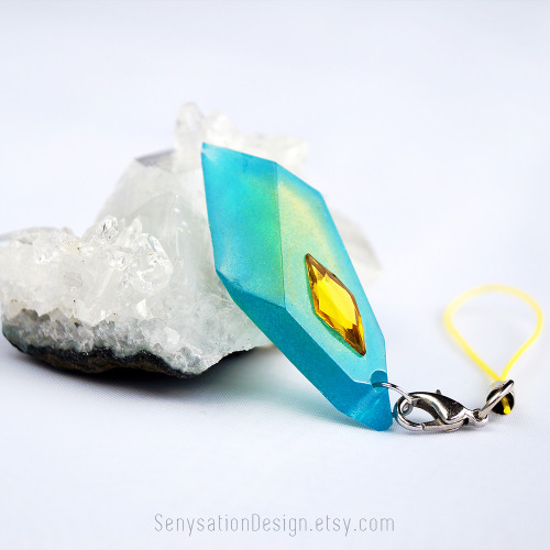 autistic-and-aesthetic: senysation: Eeveelution inspired crystal pendants This made my day already