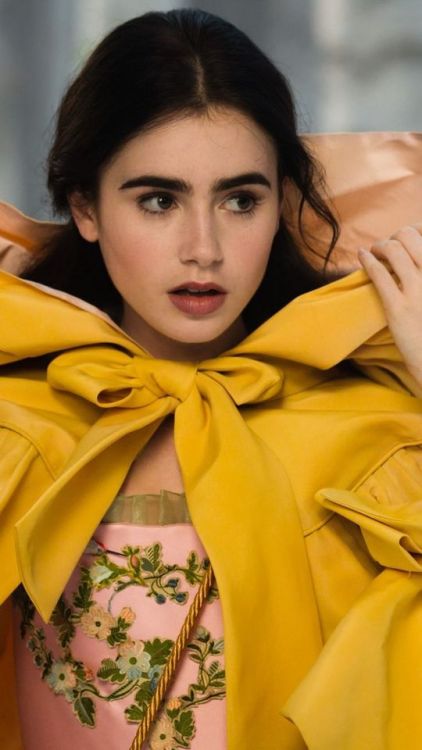 Lily Collins, curious, yellow hood, actress, 1080x1920 wallpaper @wallpapersmug : ift.tt/2FI