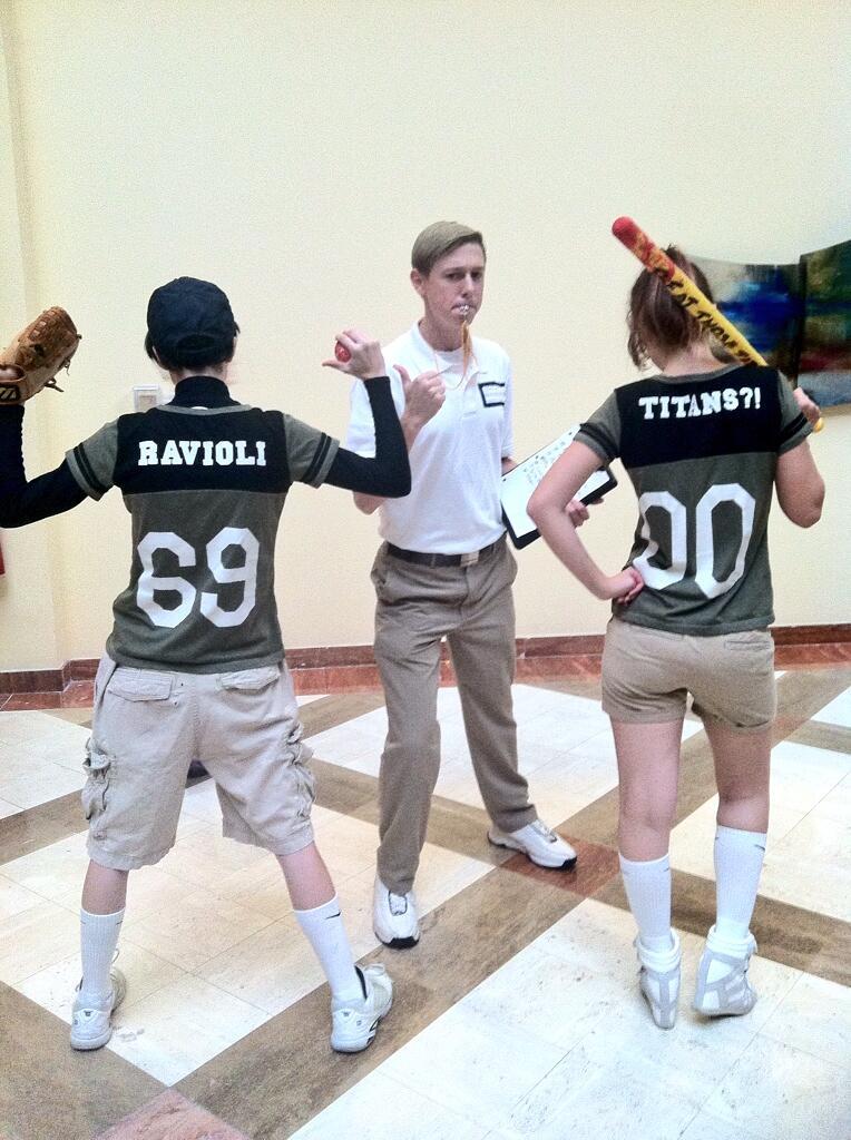 leviisenpai:  Can we talk about these amazing copslayers at AFO??  If you know them,