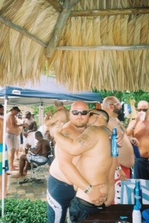 rubear1369:  housebearsofatlanta:  Feel up friends chubby bear butts when they are