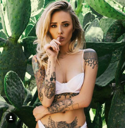 bundass:  skintattoos:  Alysha Nett   ♥