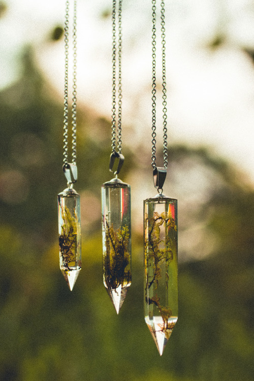 mossofthewoodsjewelry:Some preview photos of my brand new moss collection that will be added to my s