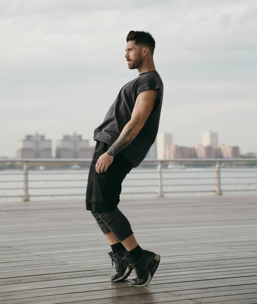 masculineasfuk:    ► HYPER-MASCULINE ♂ ◄ [page]♂ ♂♦ Hyper-Masculine ARCHIVE ♦ [all pics]    