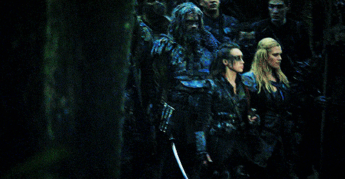 tinakris:  Clarke was gone for like two minutes and then Lexa sent Indra to go find