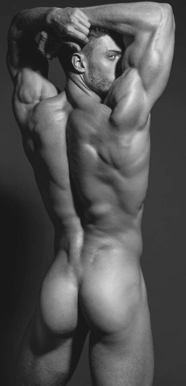 Hot Hunks & Big Bubble Butts 2.0