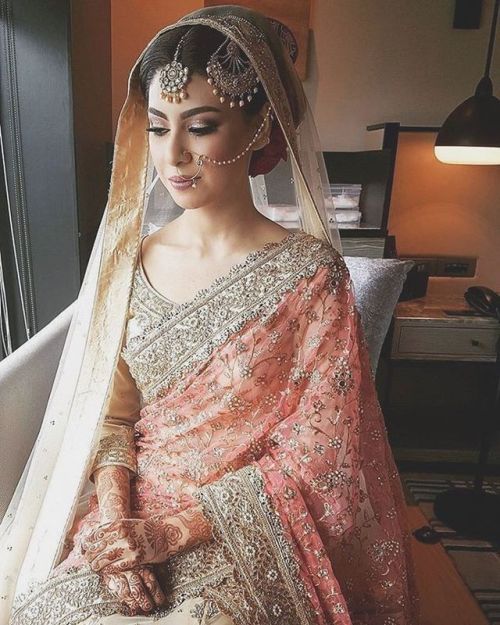 Beautiful Bride Fazlina on her wedding day MUA: @sunnymua ⠀ ⠀ ⠀ #indianbride #weddingphotgraphy #sol