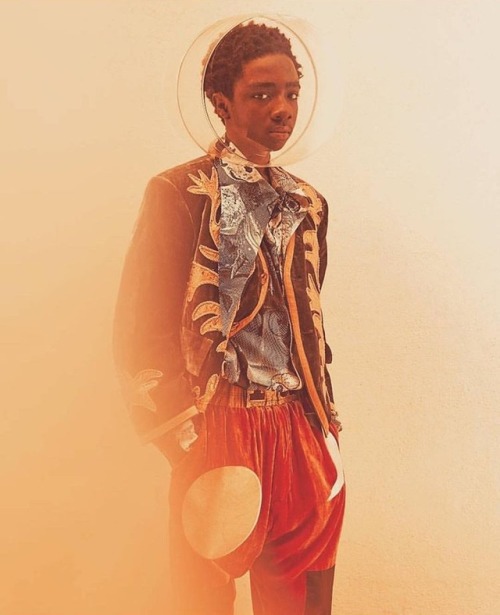 sirewordplayj:  voidwillbyers: excuse me but why is no one talking about this (strange?) but beautiful photo shoot?  Lil dude is really living outchea lol I love it…  