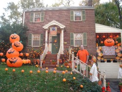 jelbertson:  Long live the 90s and small northern towns during Halloween. 