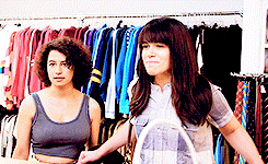 sympathyforladyvengeance2005:  My biggest weakness is that I lose my purse a lot, but then my biggest strength is that I always get it back.  Broad City Season 2 Trailer 