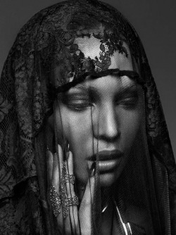 strangelycompelling:  Model - JOAN SMALLS Photography - JOHN-PAUL PIETRUS Publication - MODERN WEEKLY CHINA SC | SC on Facebook  