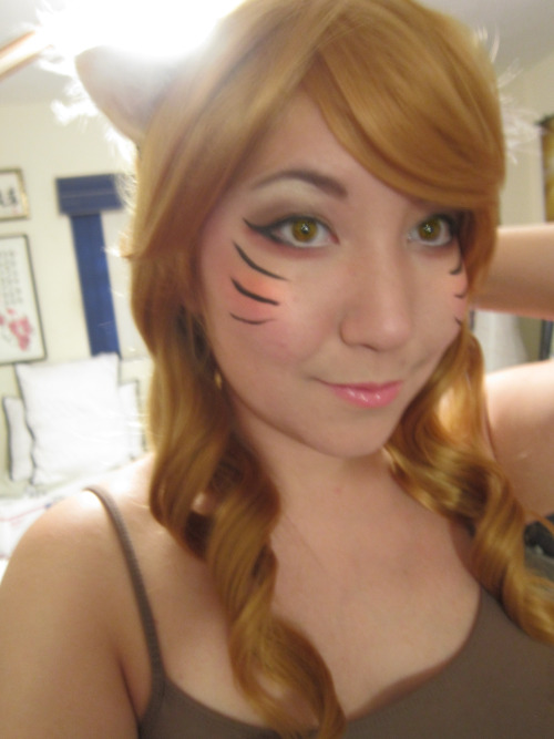 Staring on my Popstar Ahri costume for Megacon~ Still need to straighten the wig, order contacts (ey