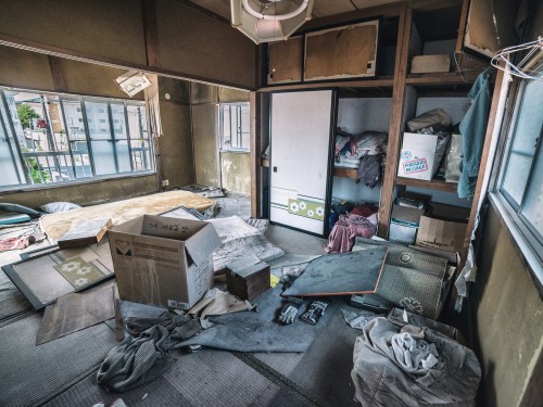 theonlymeband:    Man sneaks into Fukushima’s ‘Red Zone,’ captures eerie photos of abandoned ghost town  (Part 2)http://fox6now.com/2016/07/12/man-sneaks-into-fukushimas-red-zone-captures-eerie-photos-of-abandoned-ghost-town/