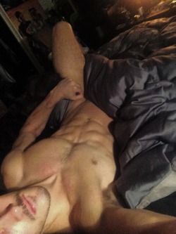 hunkopedia:  Follow Hunk’o’pedia for more hot guys!   