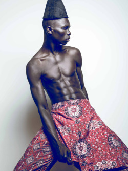 ohthentic:  rarespecimen:Fernando Cabral