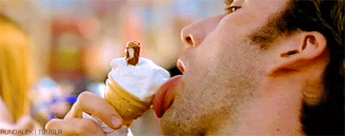 candercam: rundalek: Blackpool - Episode 2❥ Still my favorite David Tennant gif.