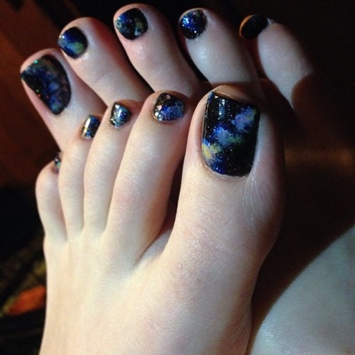 Omg! :) #galaxytoes #feet