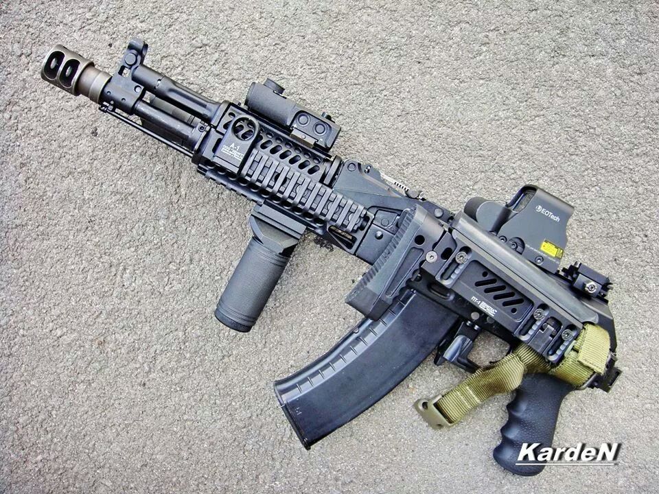 gunsngear:  AK - 105