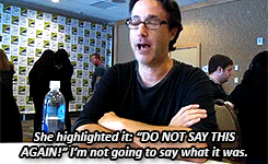 alltheladiesyouhate:  EP Jason Rothenberg struggles at not spoiling season two of the 100 (x)  Ah yes. That’s our fearless leader!