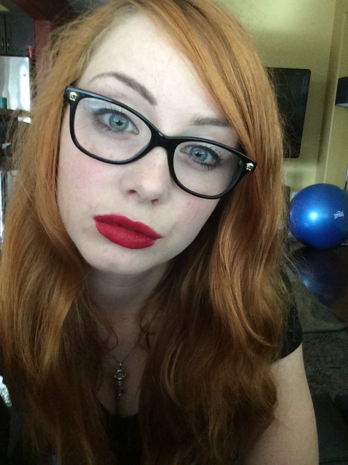 nymphetiket:  Glasses or no glasses? Vote adult photos