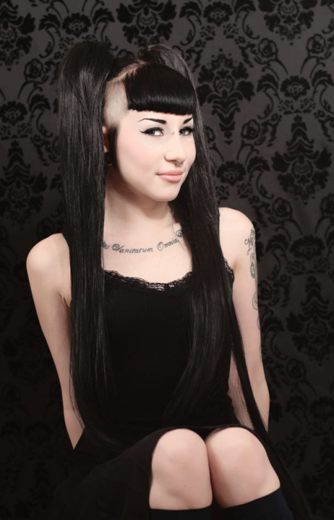 porphyriasuicide:  Quick little make up shoot (to build a MUA port for a friend).Skeleton Key Photography and Amanda [mua] 