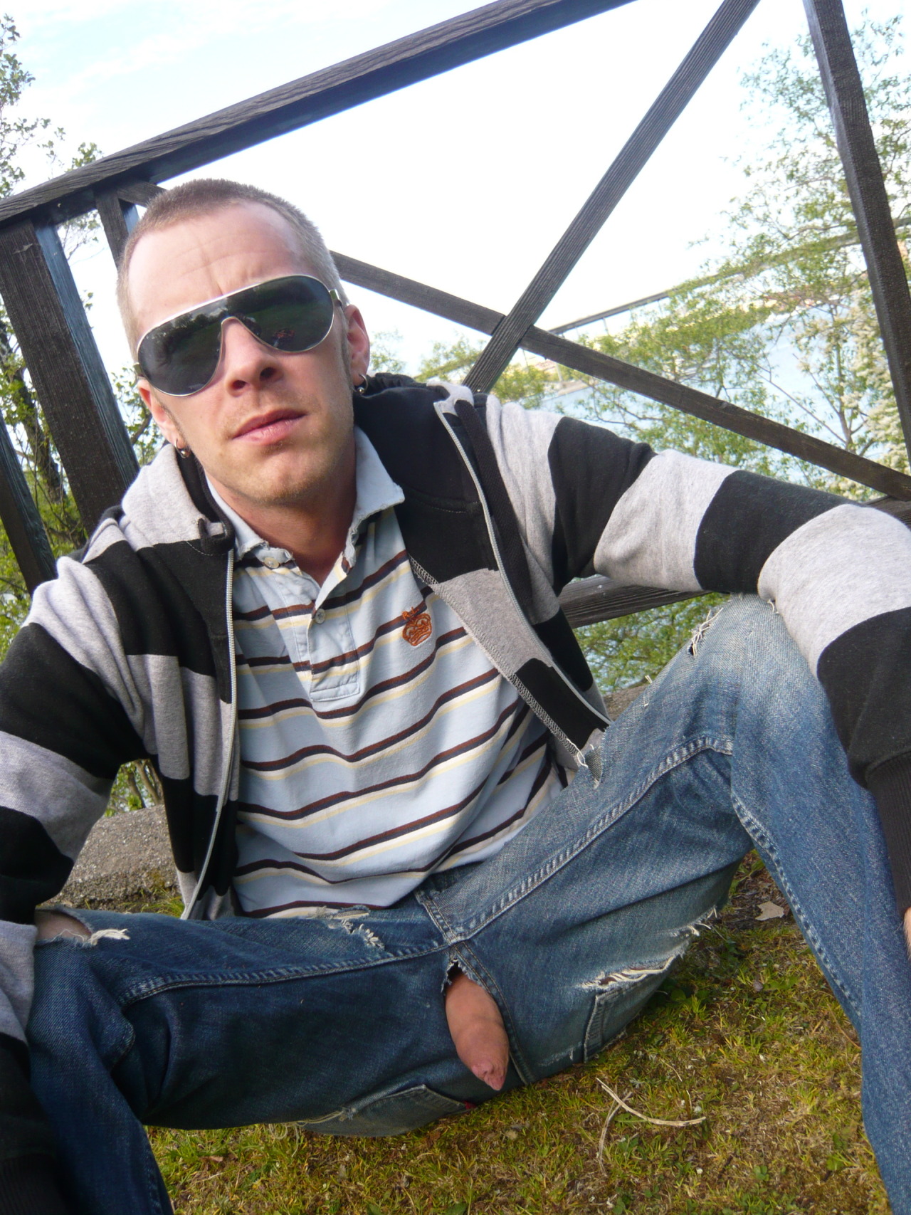 meindunklesleben:  nakenkille:  A walk in the woods.  Fag wants to be abused in the