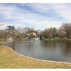 Jog Around The Lake Kind Of Day  💪🏼  (At Edgemont Memorial Park)